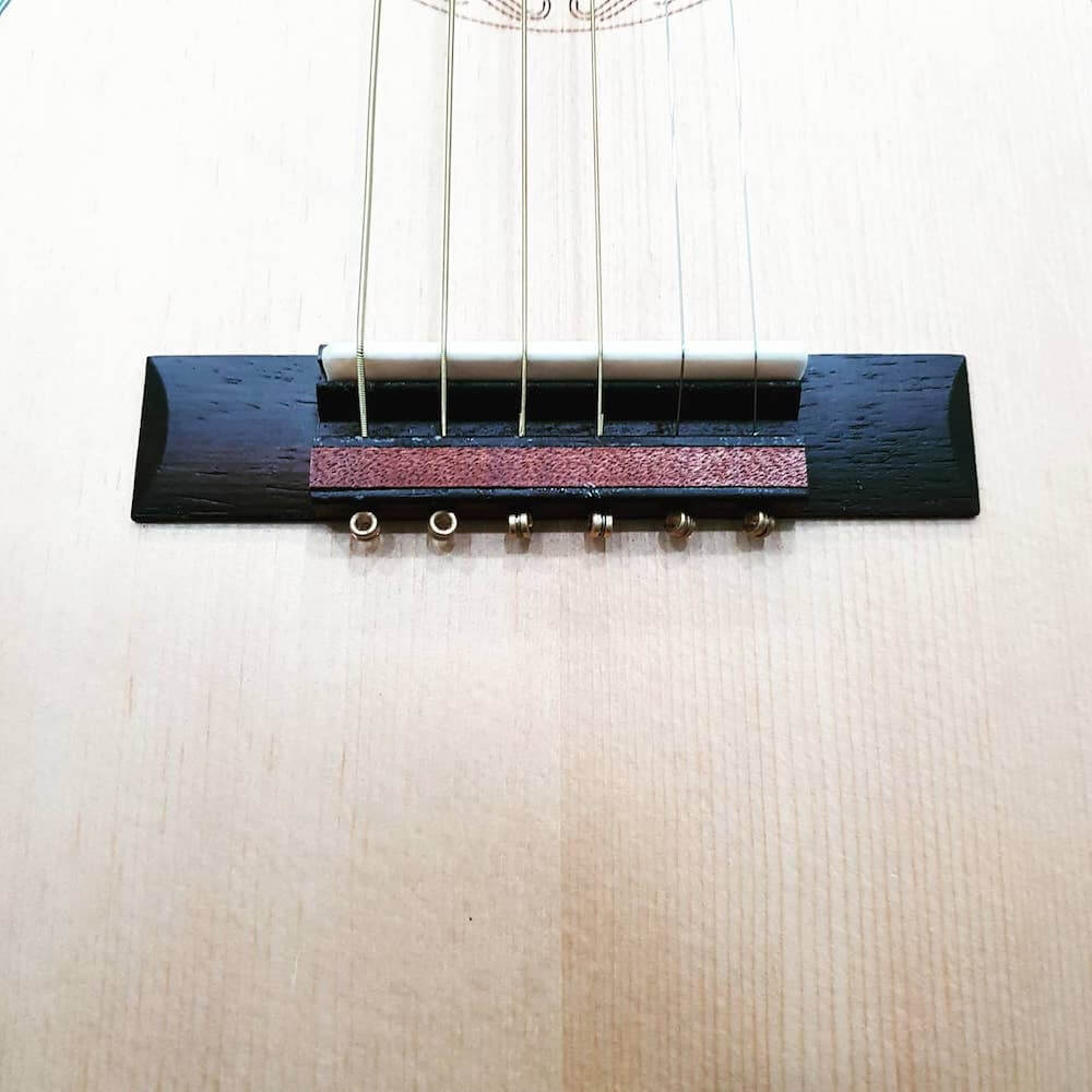 luot ngua xuong guitarlele